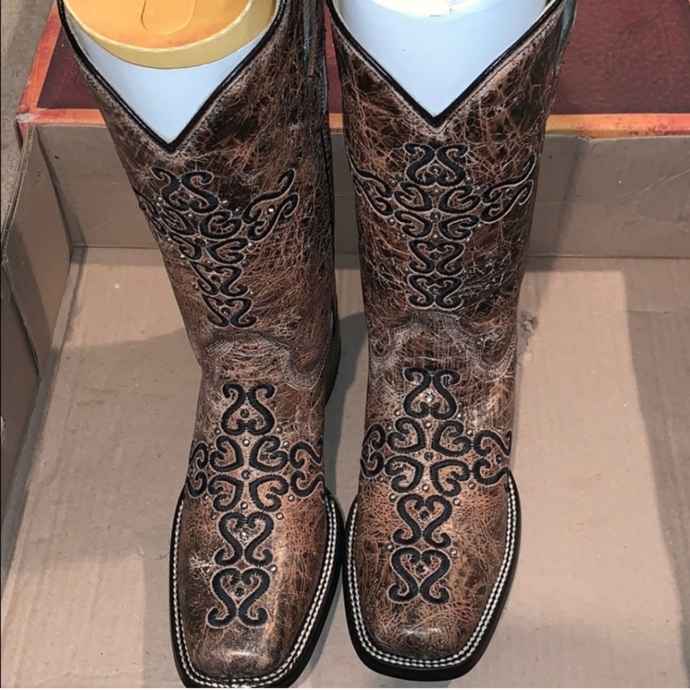 MAKE OFFER Corral boots